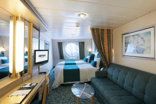 Grandeur of the Seas Oceanview cabin