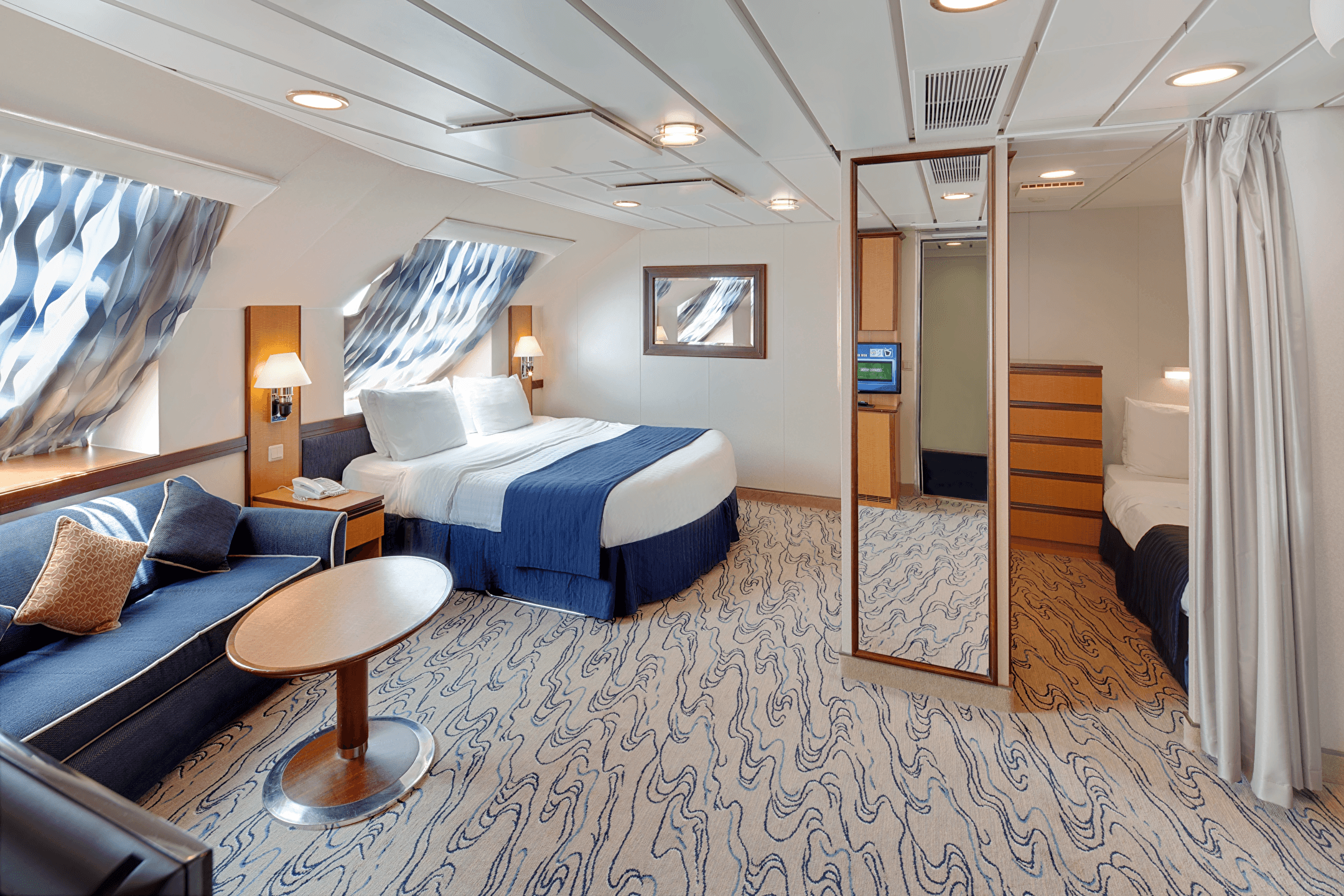 Jewel of the Seas Oceanview cabin