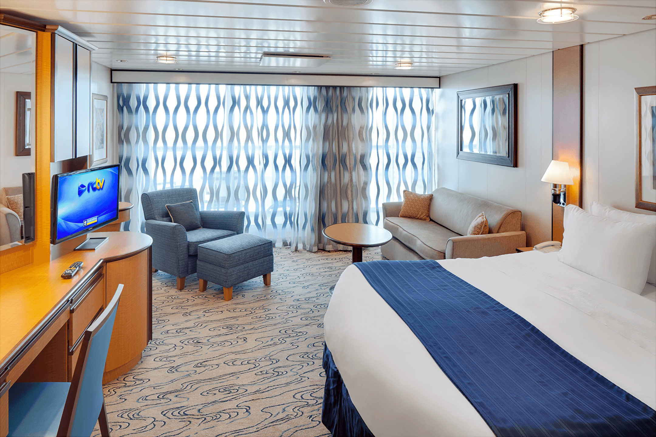 Jewel of the Seas Suite cabin