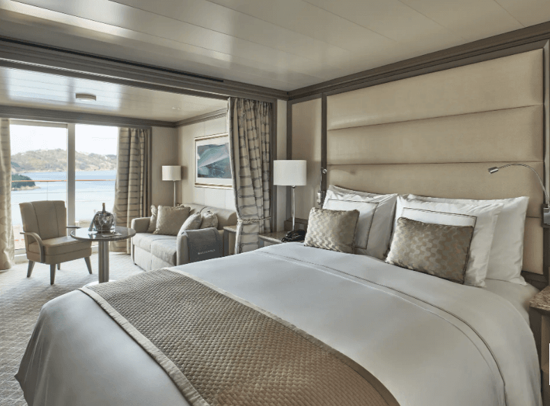 Silver Moon Suite cabin