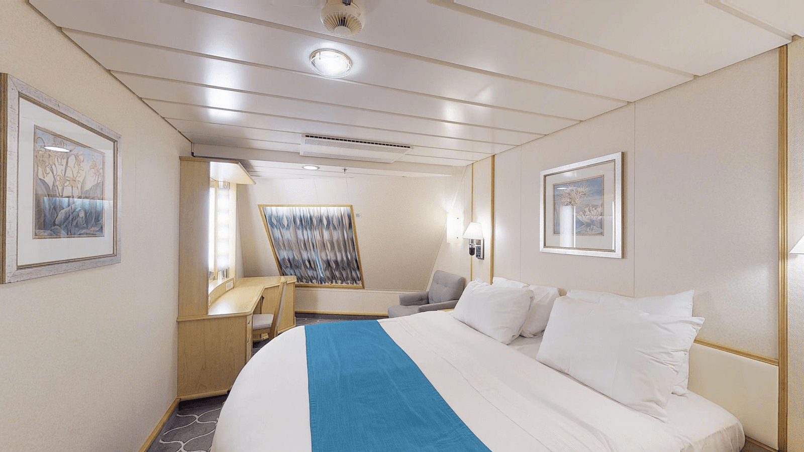 Navigator of the Seas Oceanview cabin