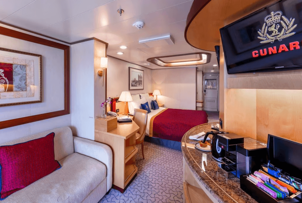 Queen Elizabeth Suite cabin