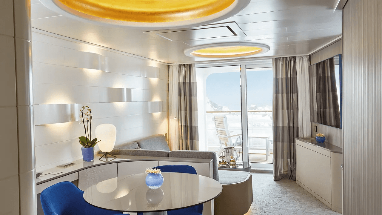 HANSEATIC Inspiration Suite cabin