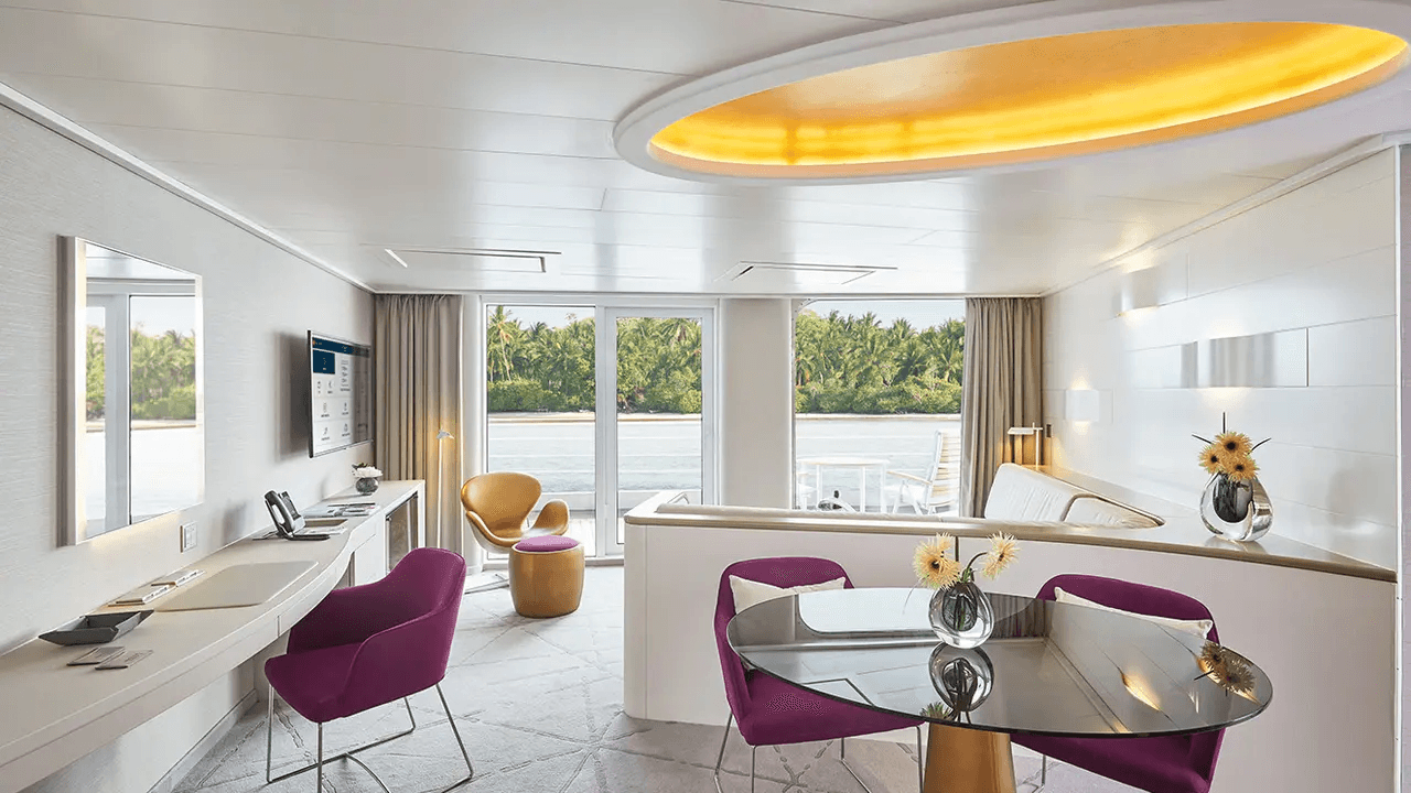 HANSEATIC Inspiration Suite cabin