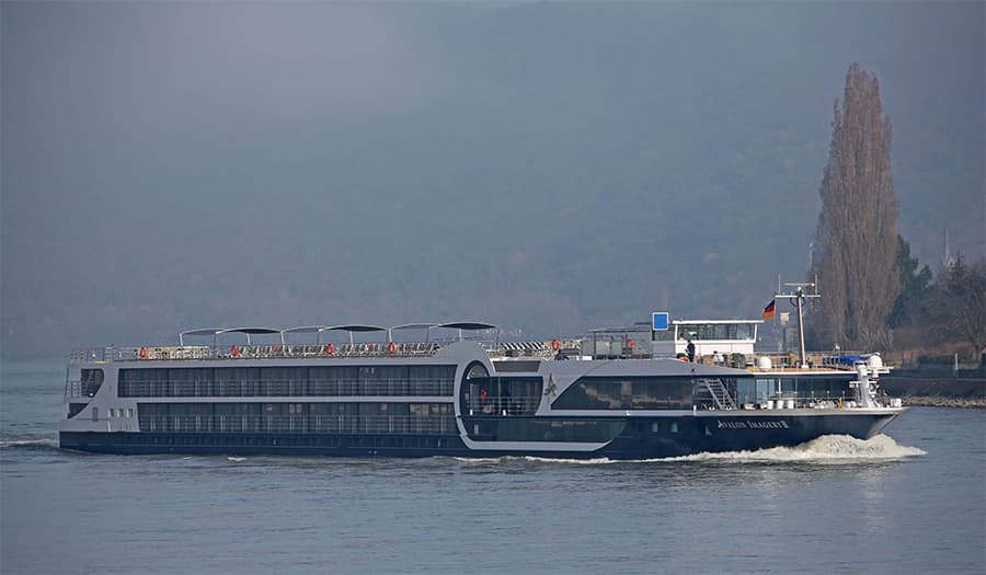 Avalon Imagery II cruise ship