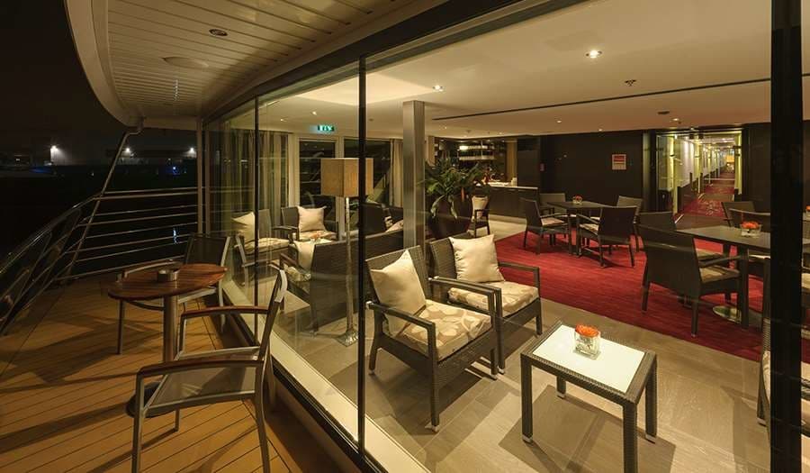 Club Lounge