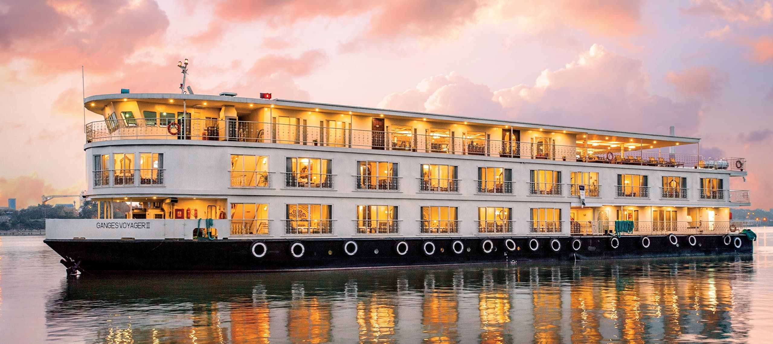 Ganges Voyager II - India's Golden Triangle & the Sacred Ganges