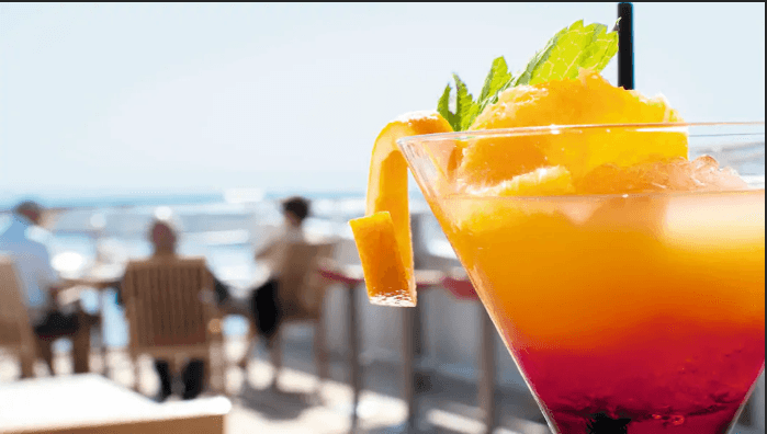 Pool bar