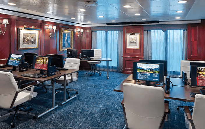 Insignia cruise ship