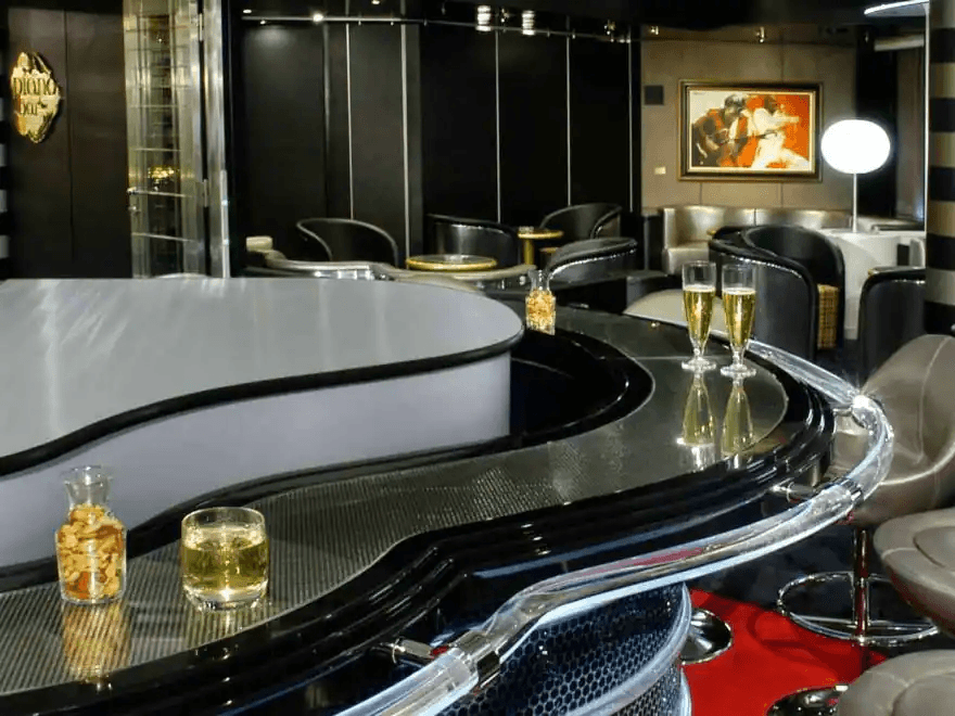 Nieuw Statendam cruise ship