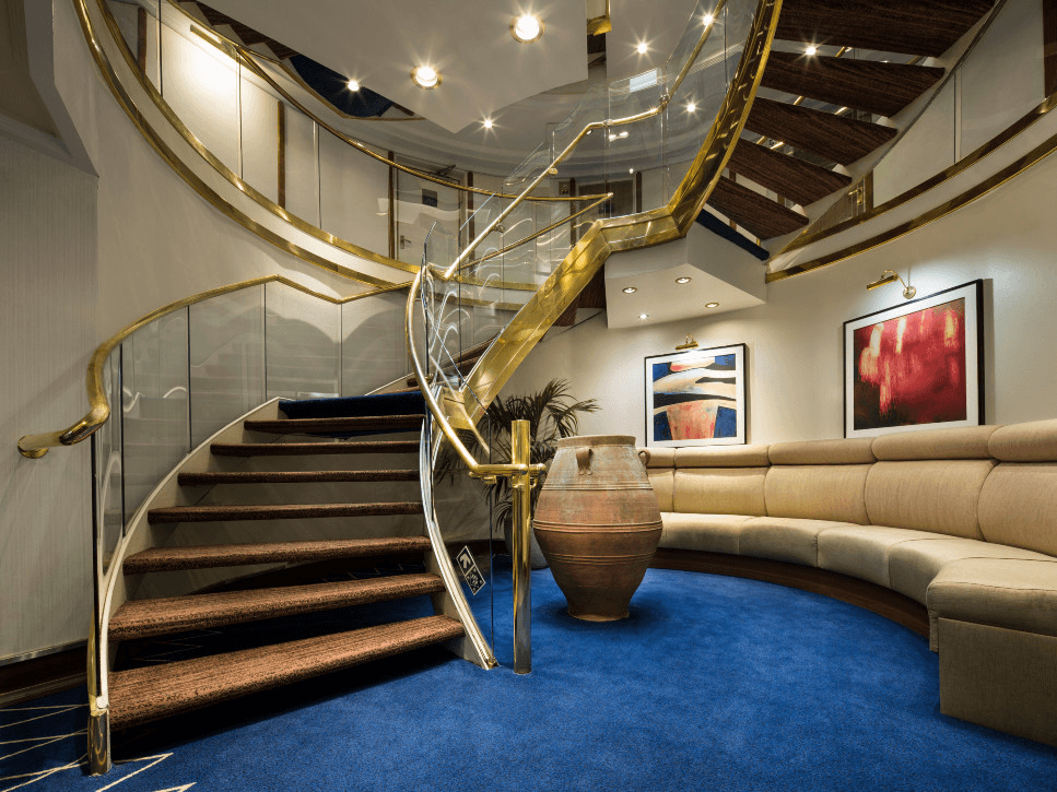 Lobby Deck