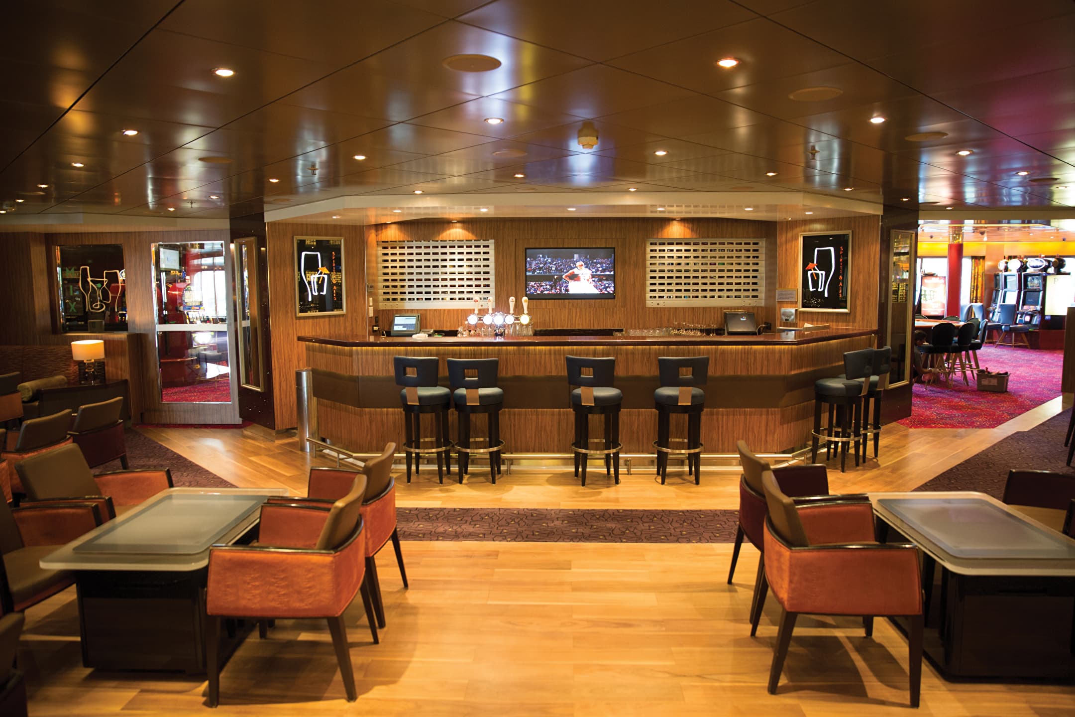 MartiniBar&Lounge deck8 3