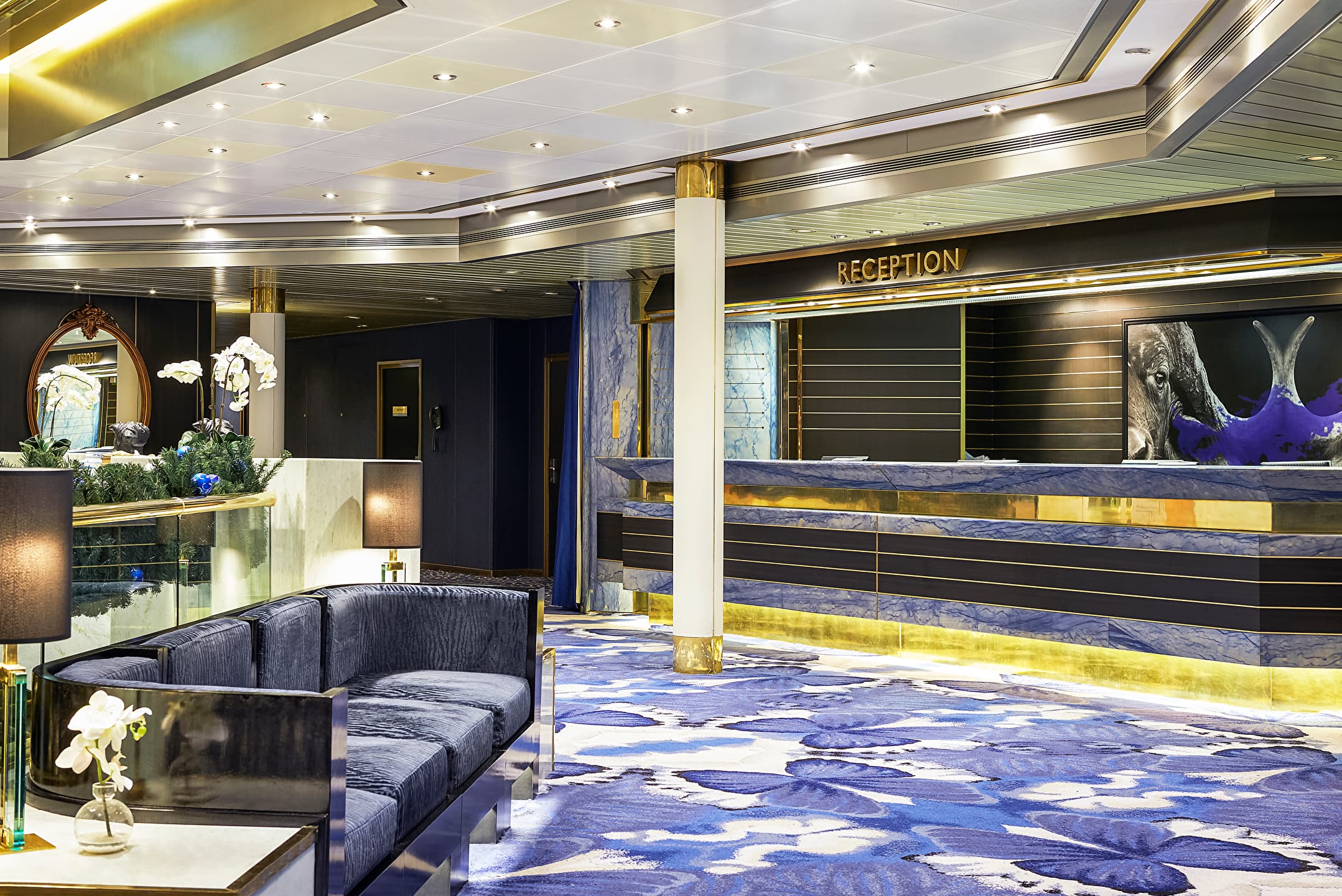 Reception deck7 2