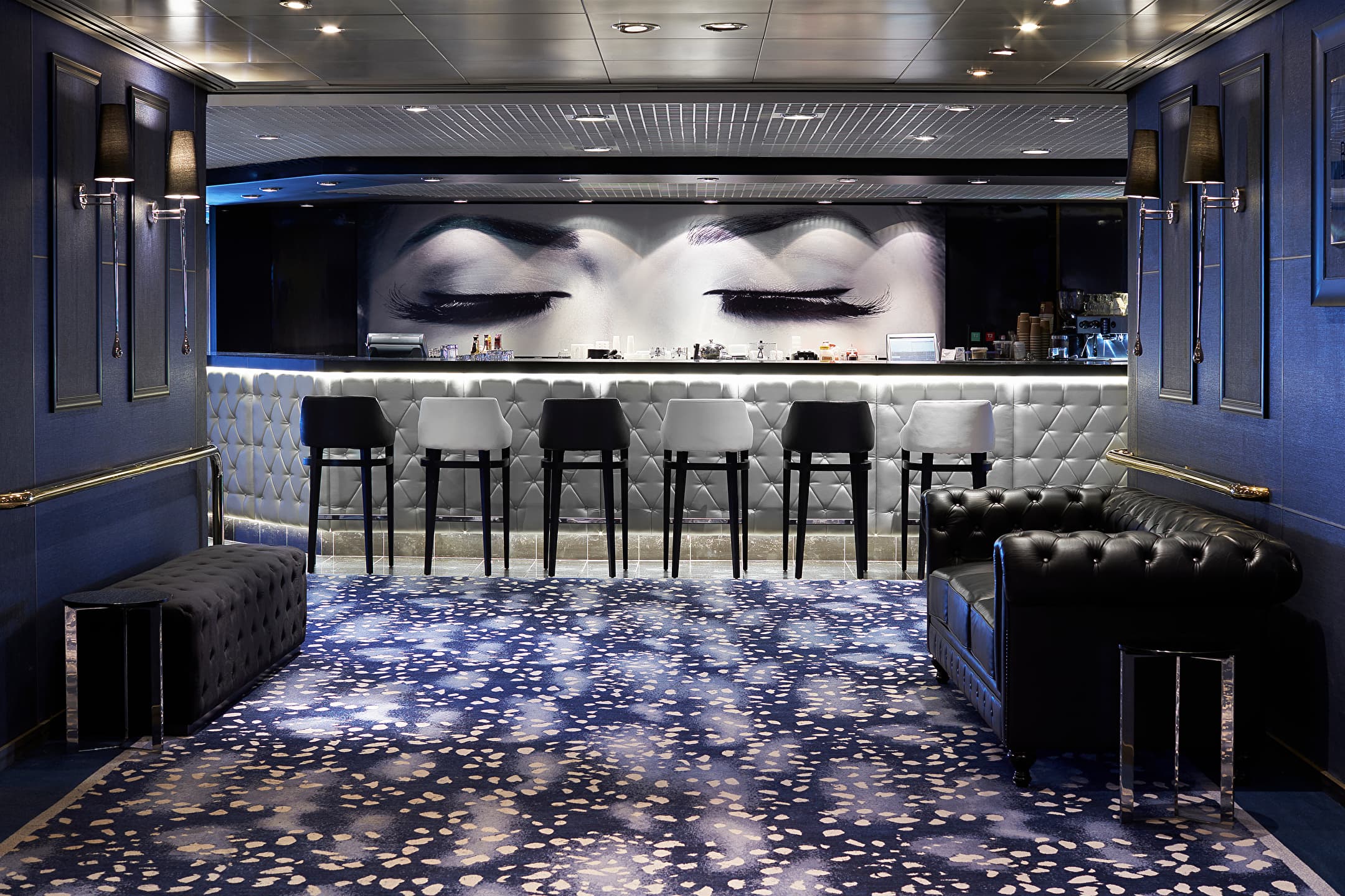 Restaurants Lounge deck8 2