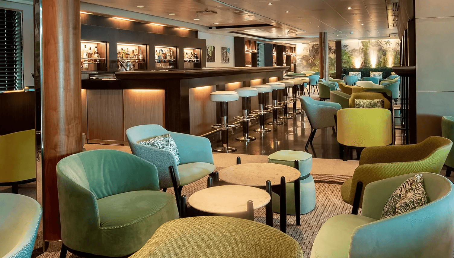 Le Paul Gauguin cruise ship