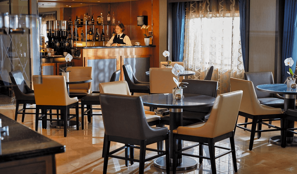 Seven Seas Voyager cruise ship