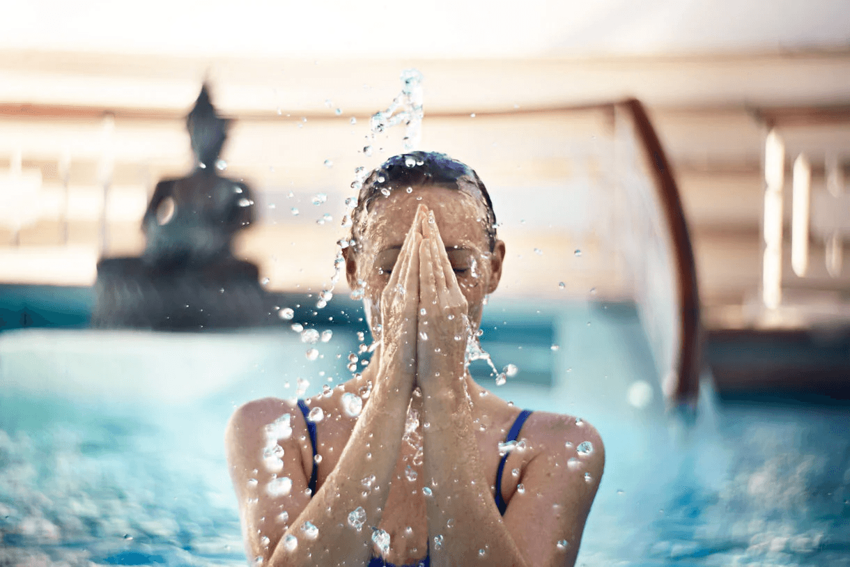 Pool Woman Splash