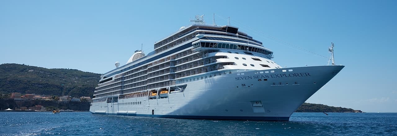 Seven Seas Explorer - Tanglit Art & Craftmanship - Vancouver to Whittier