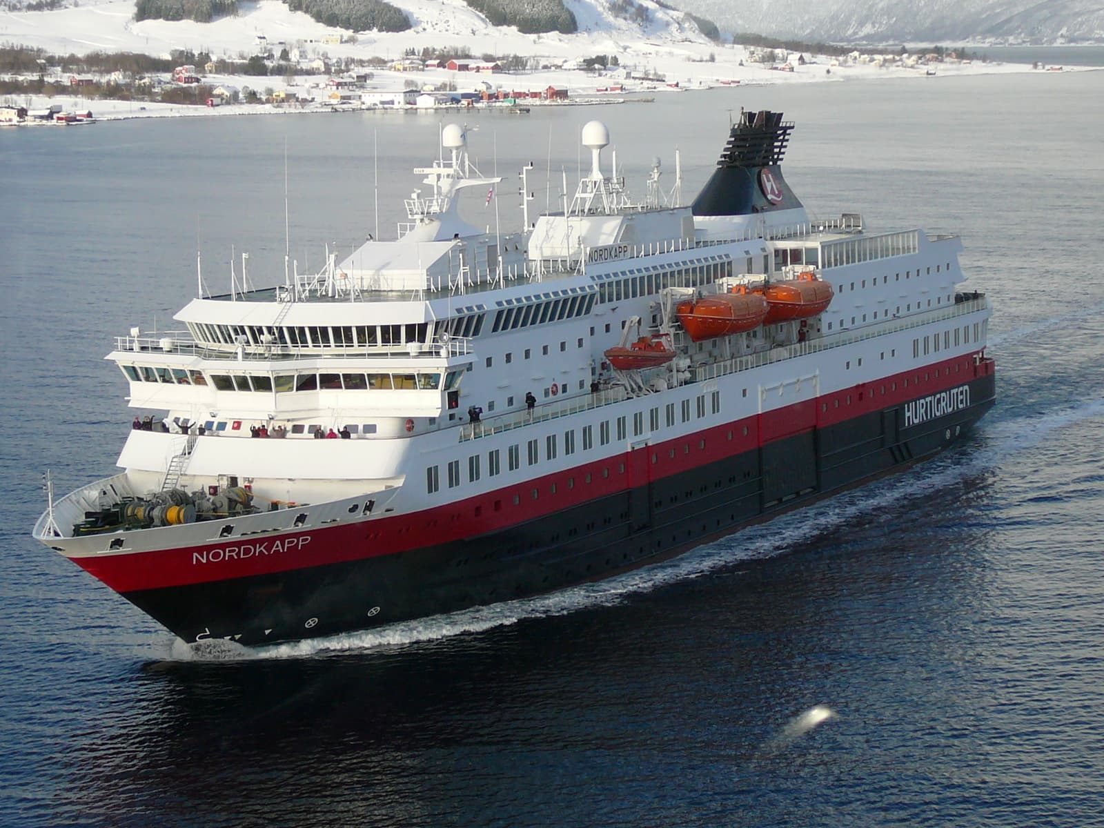 shipid 200 - Follow the Northern Lights – Finland to Norway