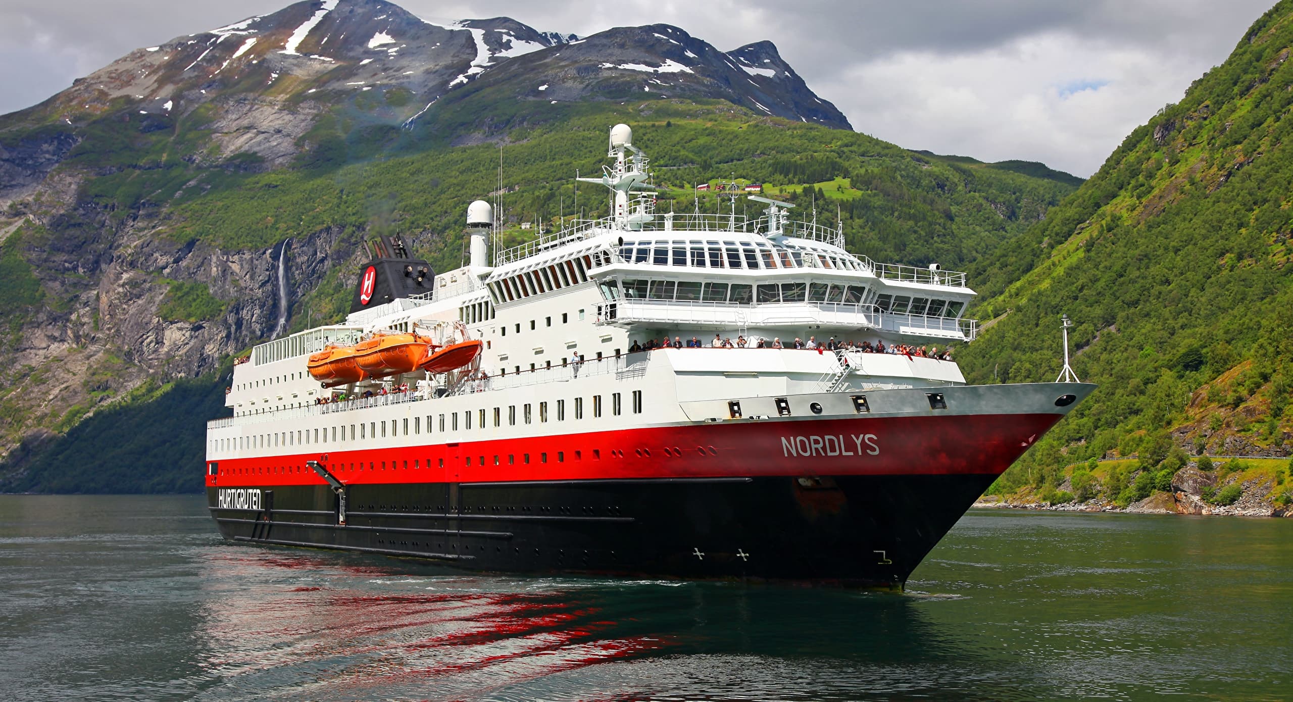 MS Nordlys - Grand Nordic Adventure – Finland, Norway & Iceland
