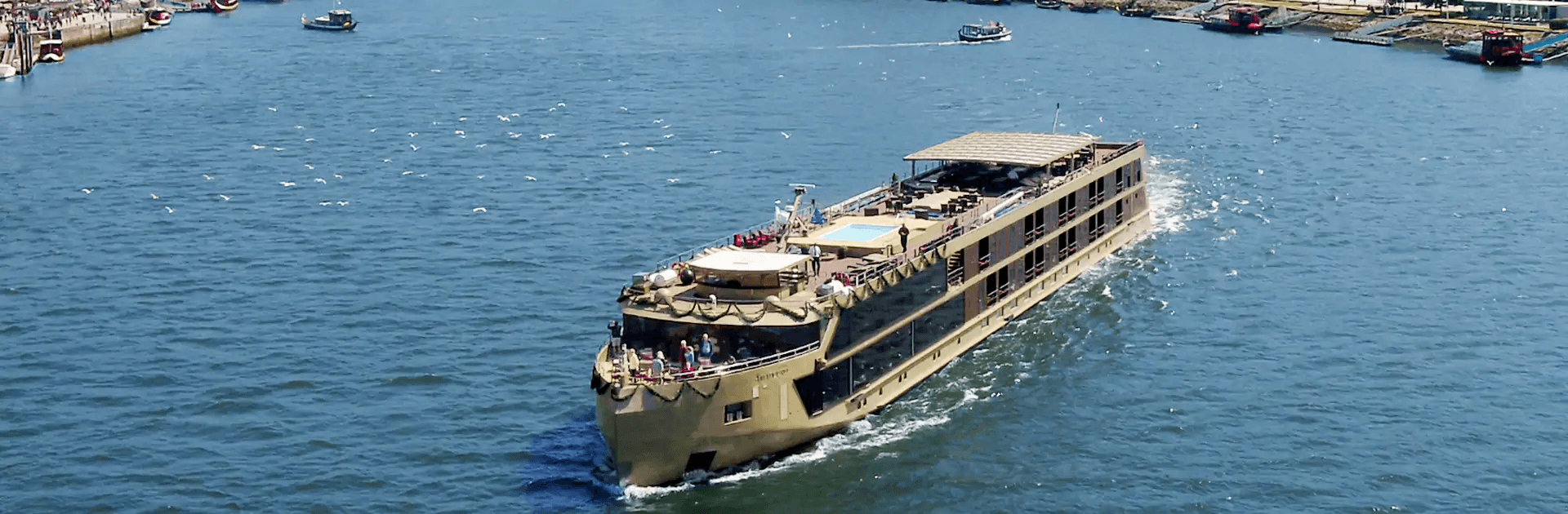 AmaDouro - Enticing Douro - Roundtrip Porto