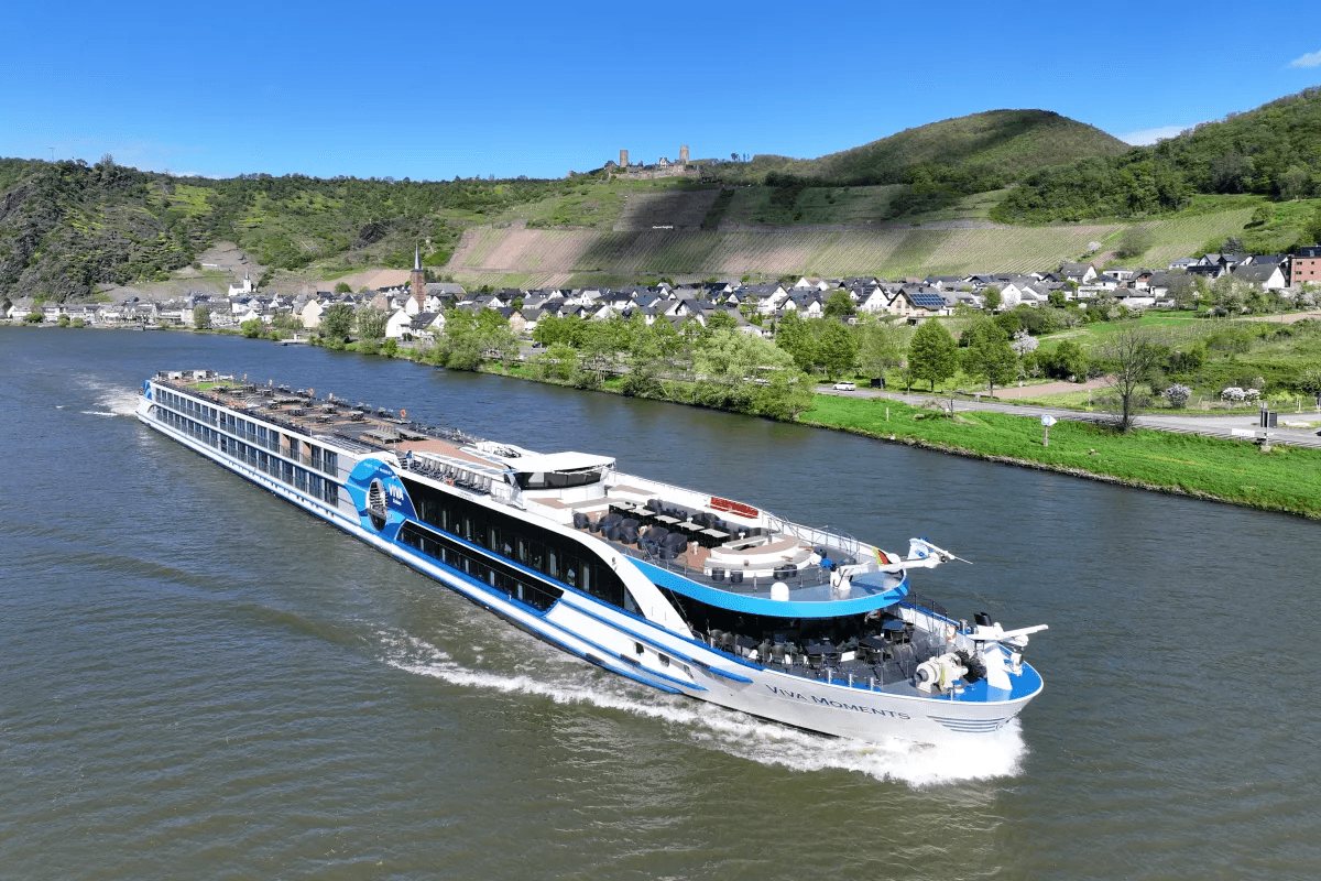 VIVA MOMENTS - Danube From Vienna